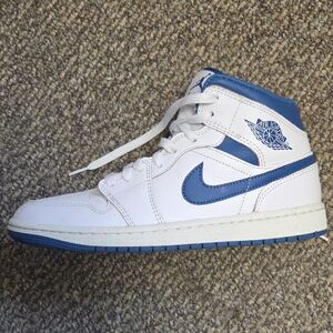 Nike Air White and Blue Athletic Shoes